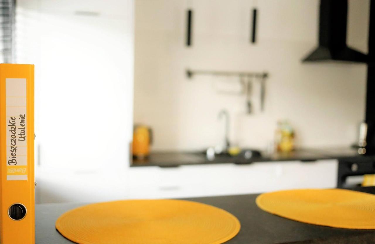 Bieszczadzkie Utulenie Apartment Ustrzyki Dolne Bagian luar foto